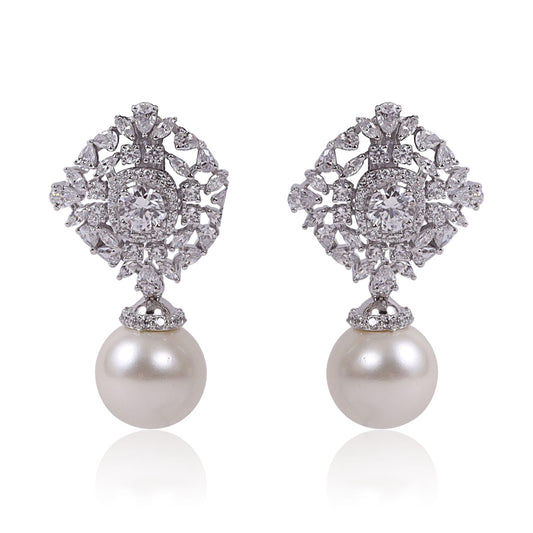 Floral earrings with Pearl drops